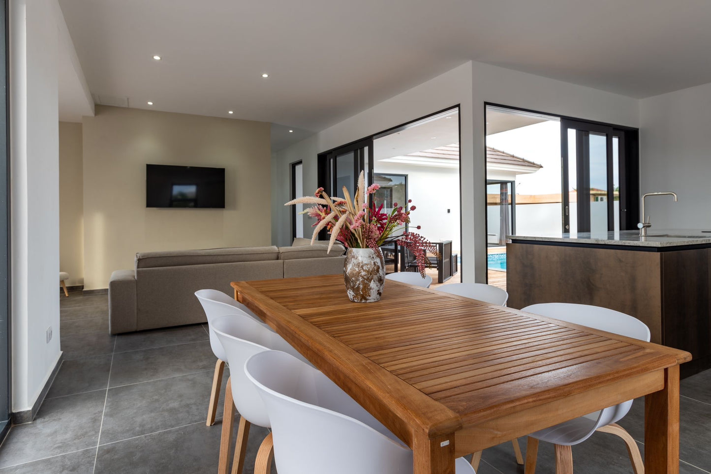 Harmonie B17 β Luxury Modern Villa in Harmonie