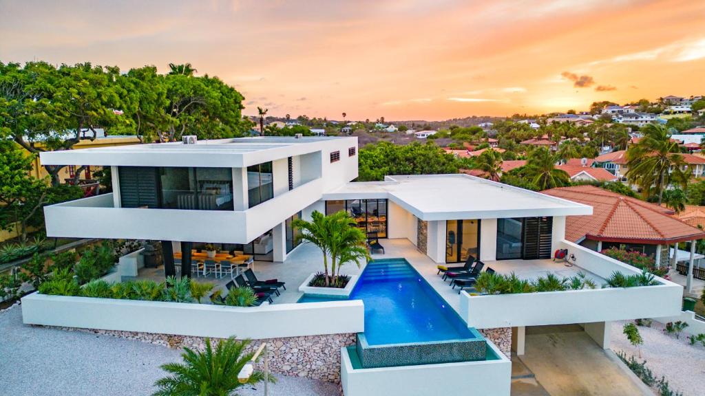 Villa example 2